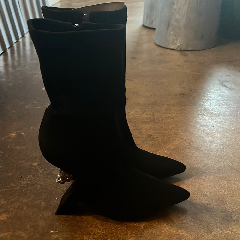 Elegant Black Women's Boots